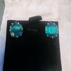 KENDRA SCOTT MORGAN stud earrings emerald and gold